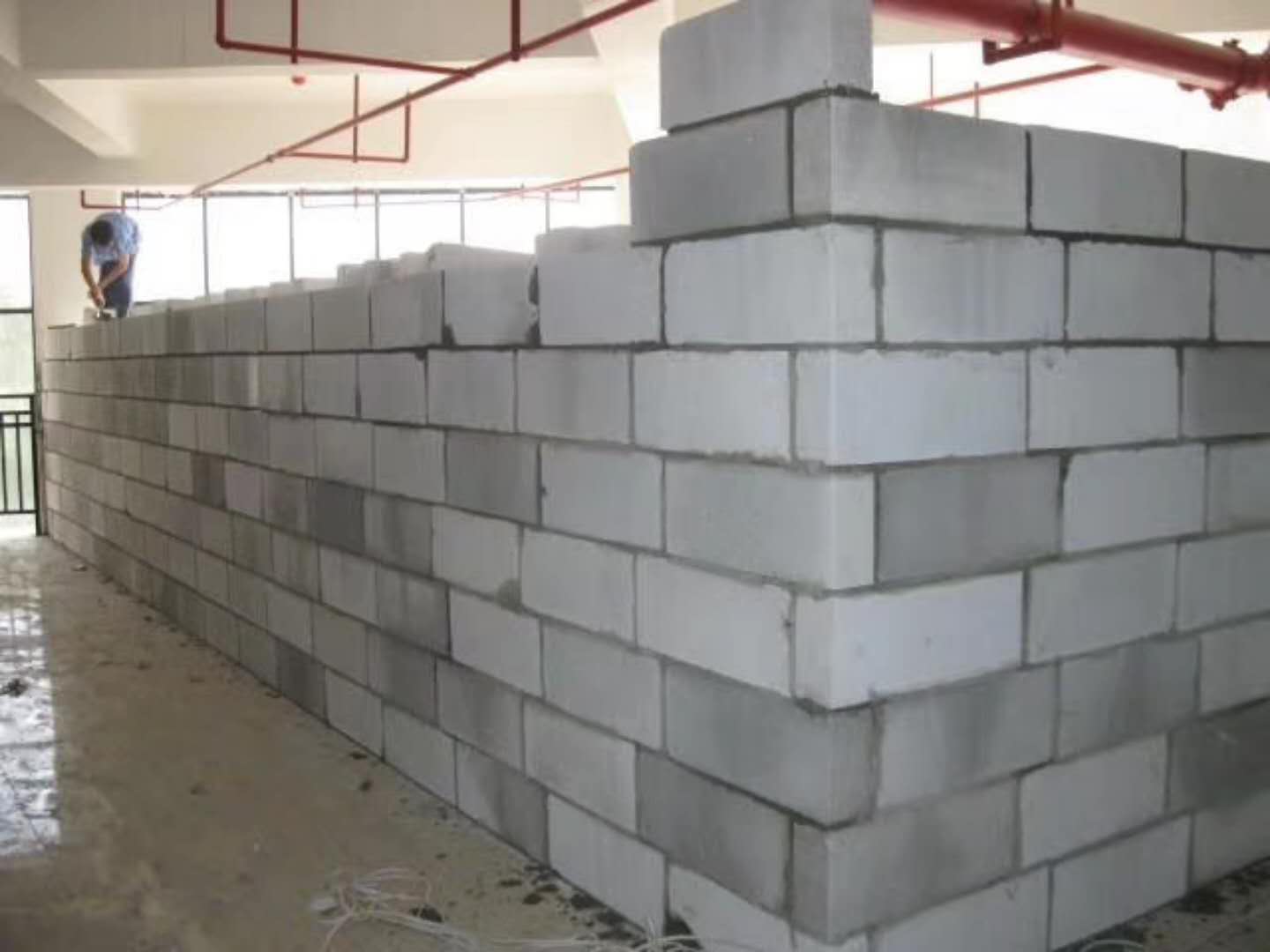 涪城蒸压加气混凝土砌块承重墙静力和抗震性能的研究